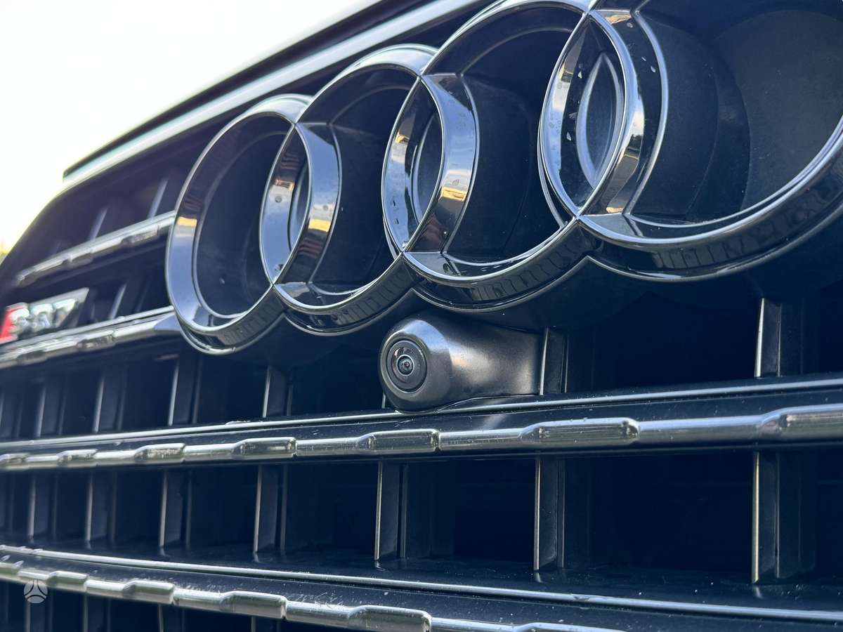 Audi Q7, 3.0 l., off-road / crossover