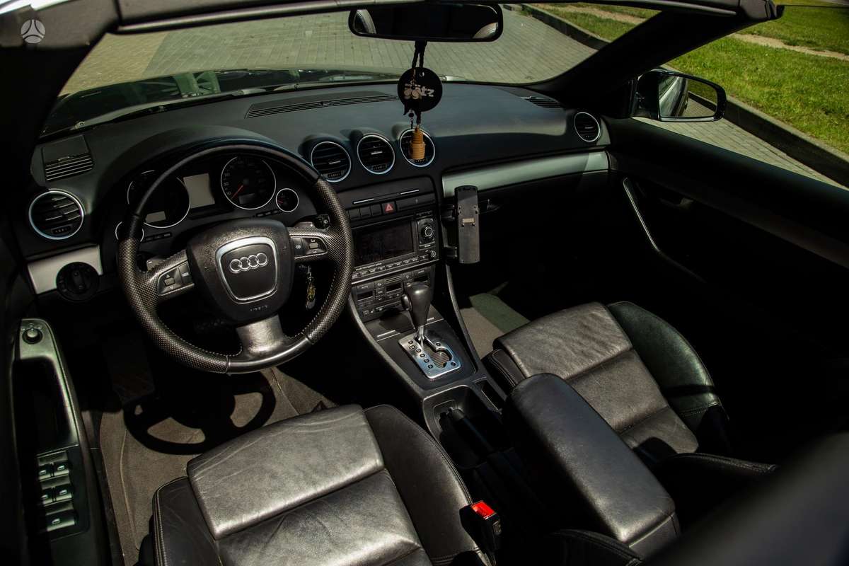 Audi A4, 2.0 l., convertible