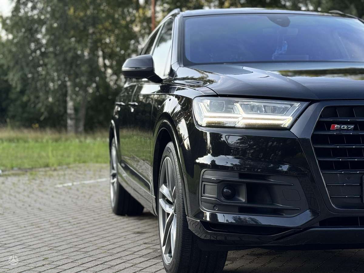 Audi Q7, 3.0 l., off-road / crossover