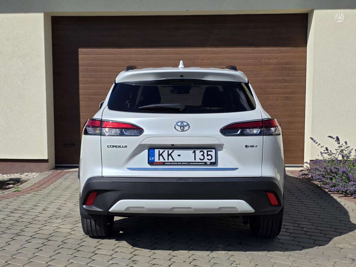 Toyota Corolla Cross - 8