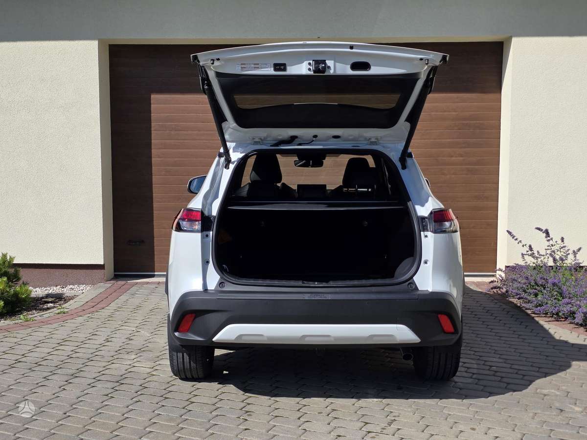 Toyota Corolla Cross - 9