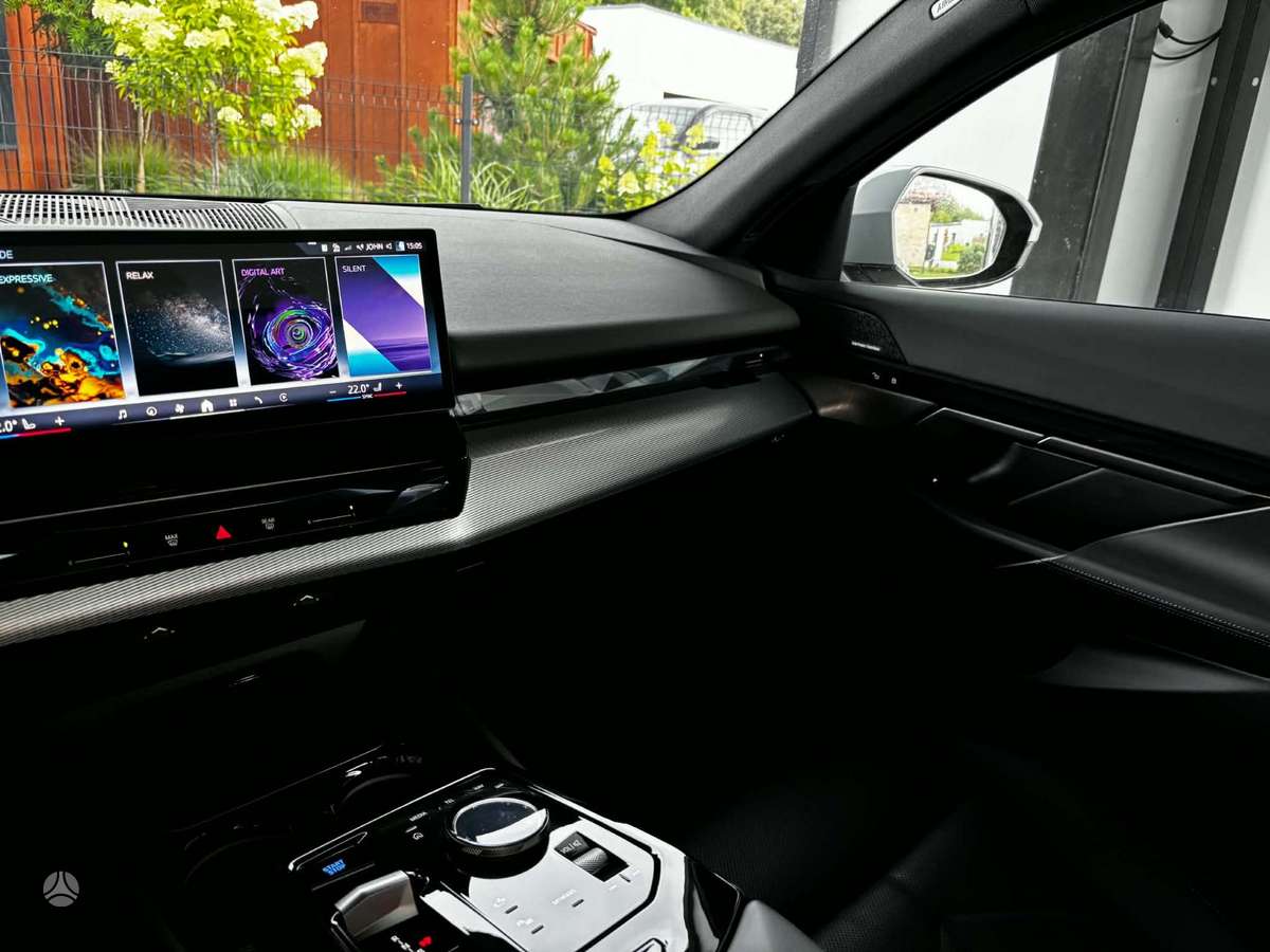BMW i5, Универсал