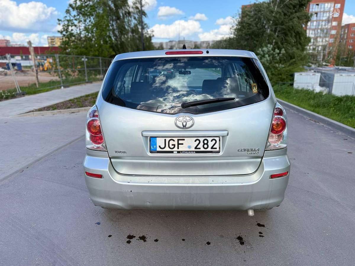 Toyota Corolla Verso, 1.8 l., Универсал