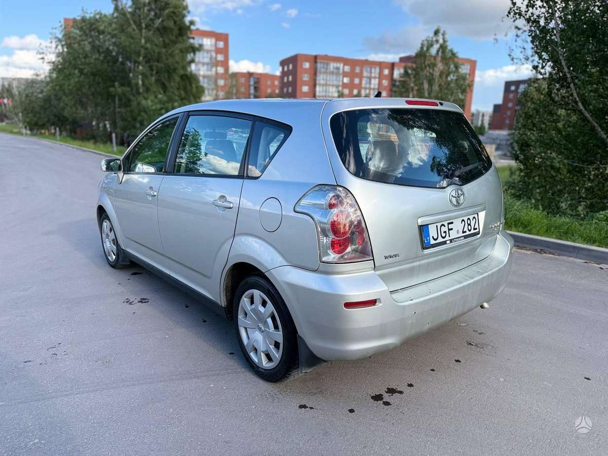 Toyota Corolla Verso, 1.8 l., Универсал