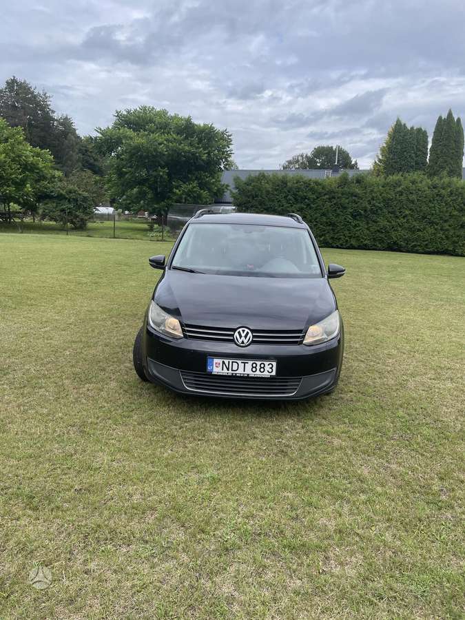 Volkswagen Touran - 2
