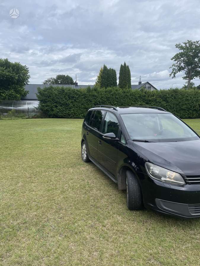 Volkswagen Touran - 3