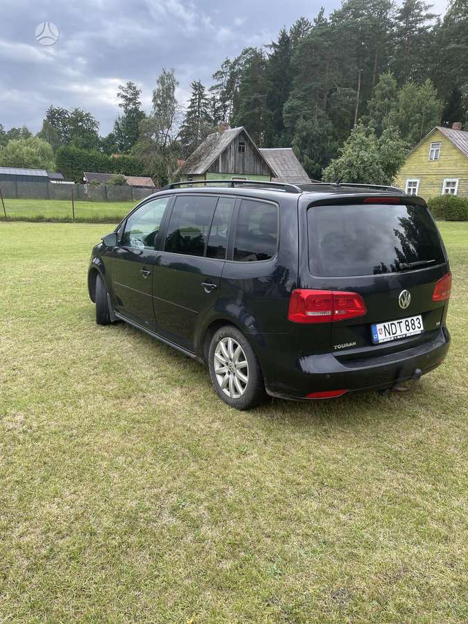 Volkswagen Touran - 6
