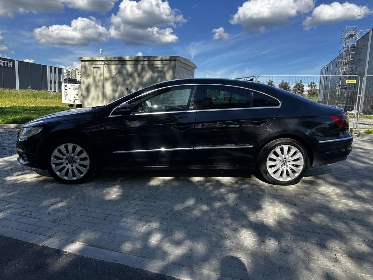 Volkswagen Passat CC - 8