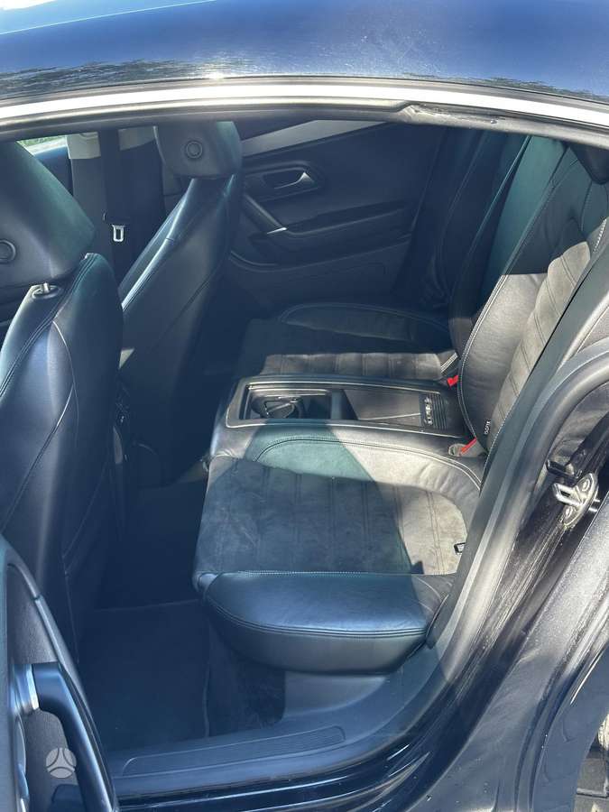 Volkswagen Passat CC - 9