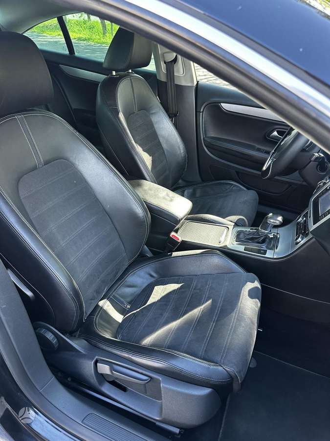 Volkswagen Passat CC - 11