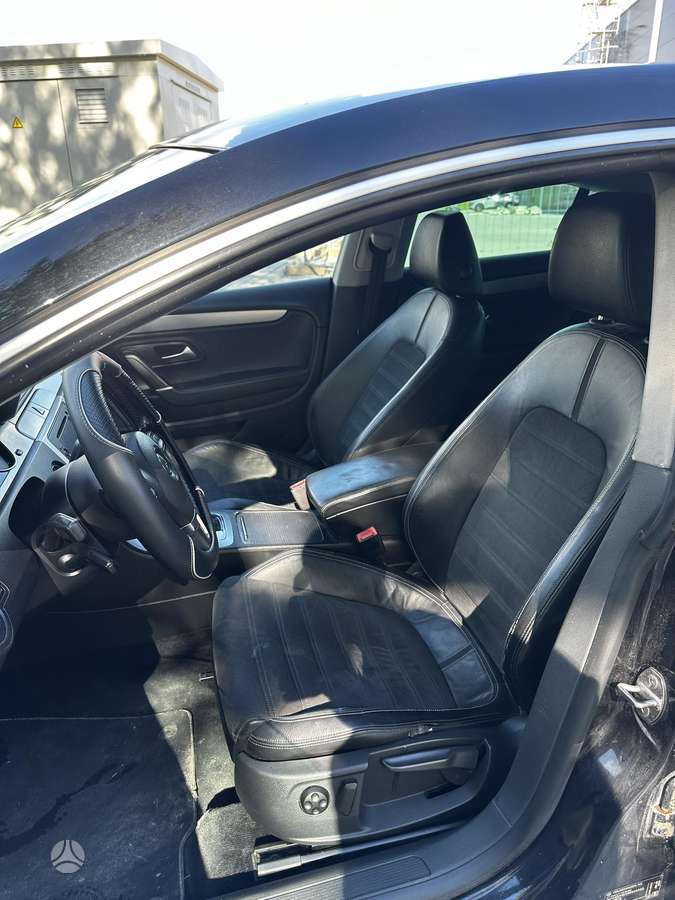 Volkswagen Passat CC - 12