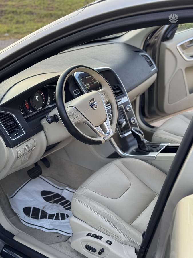 Volvo XC60 - 12