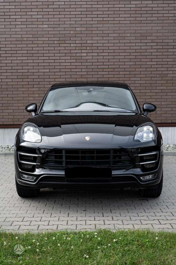Porsche Macan - 2