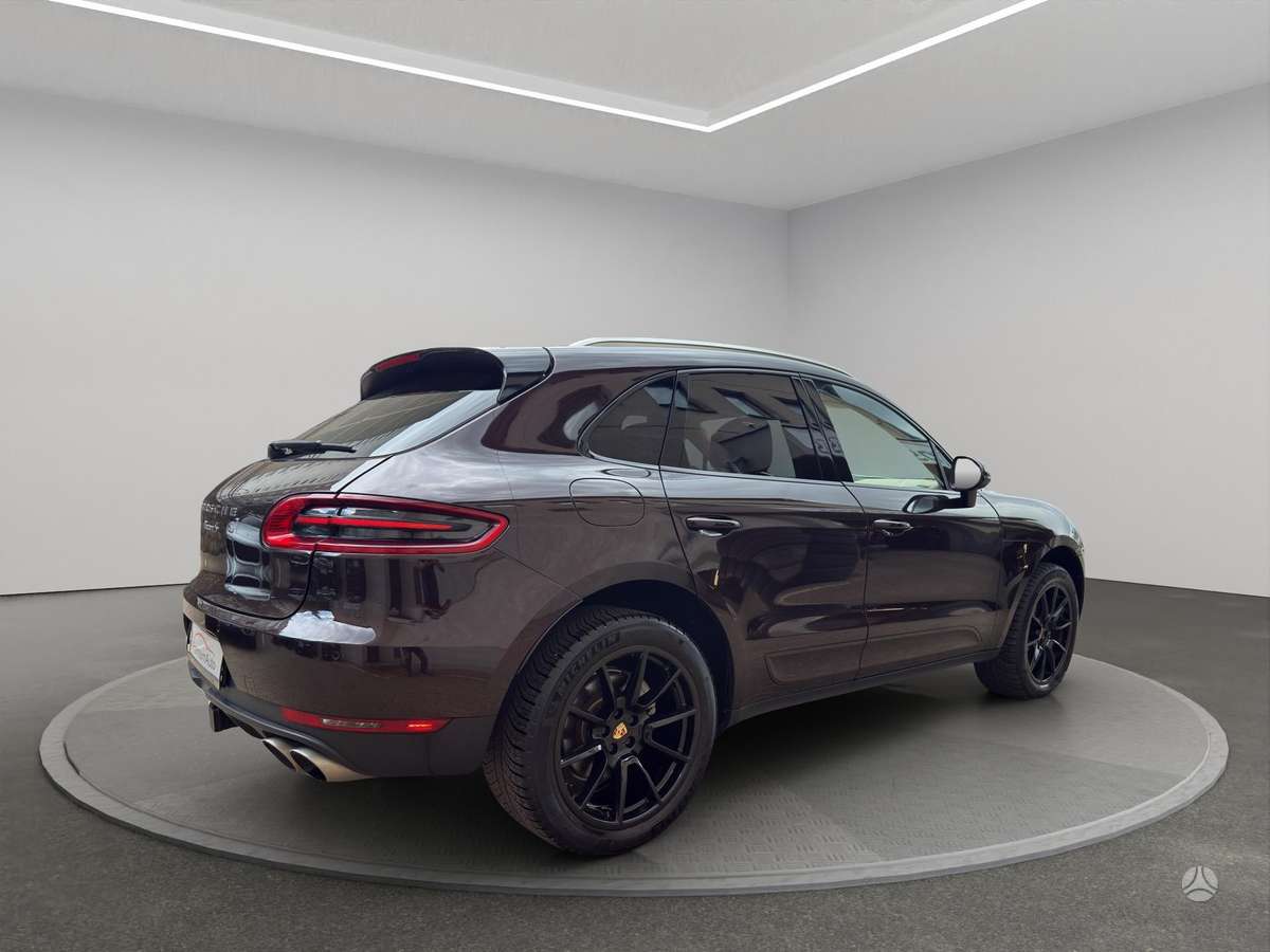 Porsche Macan, 3.0 l., off-road / crossover