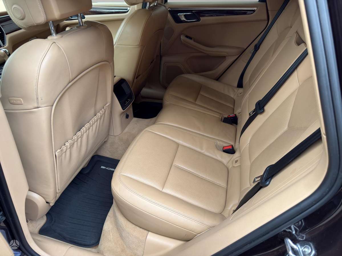 Porsche Macan - 10