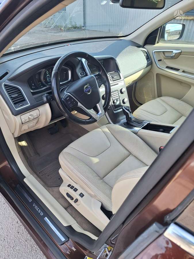 Volvo XC60 - 11