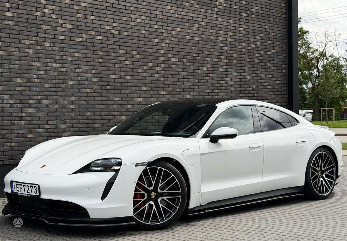 Porsche Taycan - 6