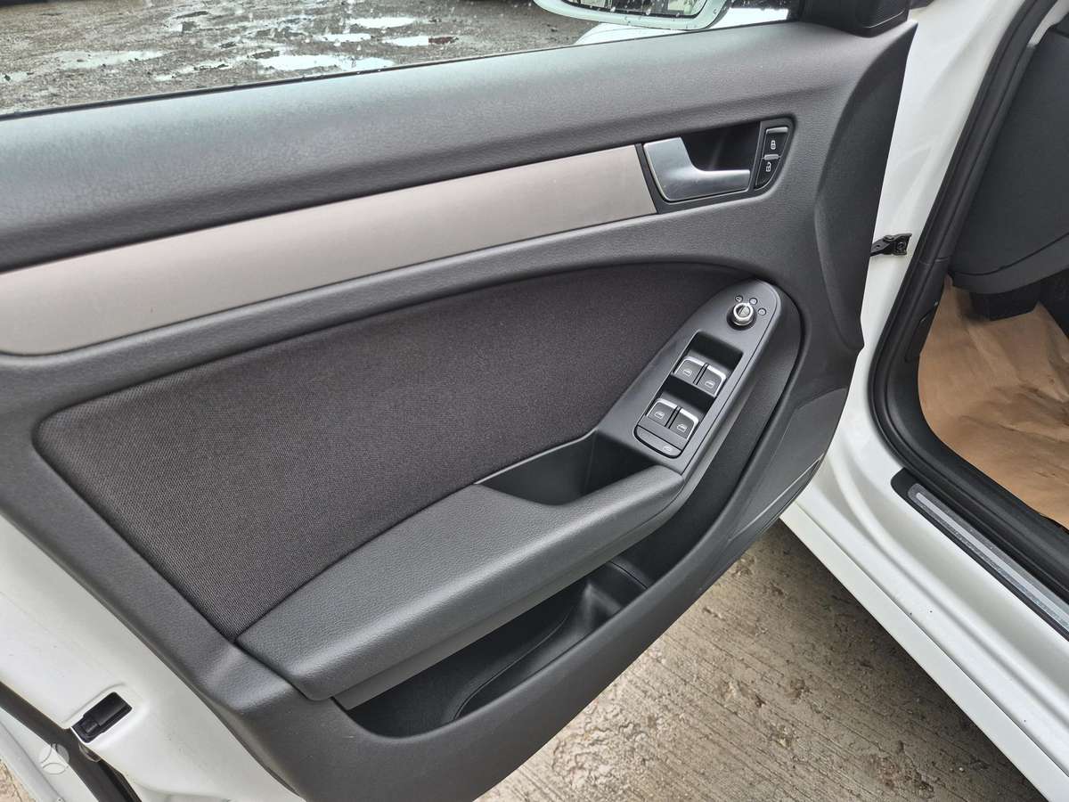 Audi A4, 3.0 l., universalas