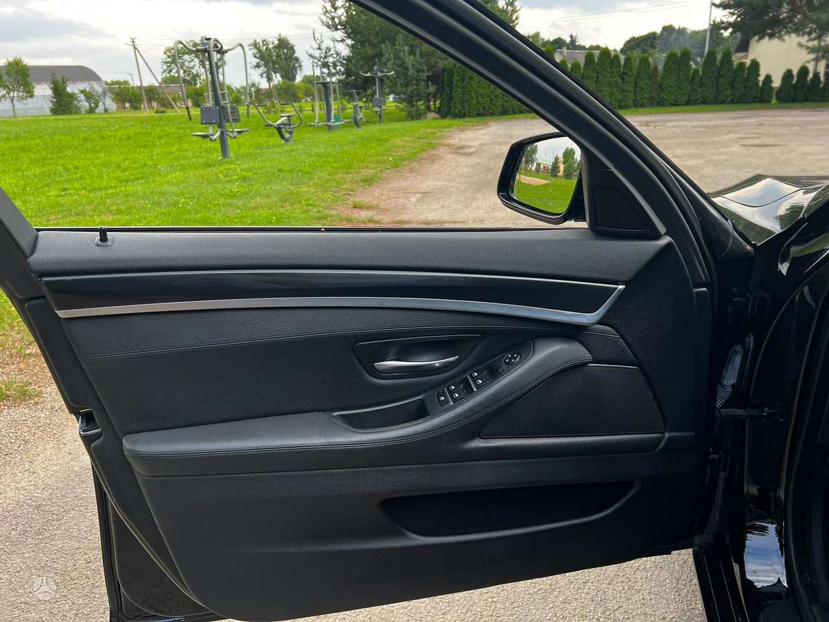 BMW 525, 2.0 l., Универсал