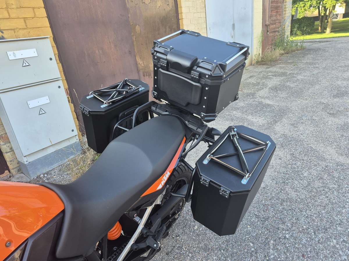 KTM Adventure 1050cc, enduro / adventure