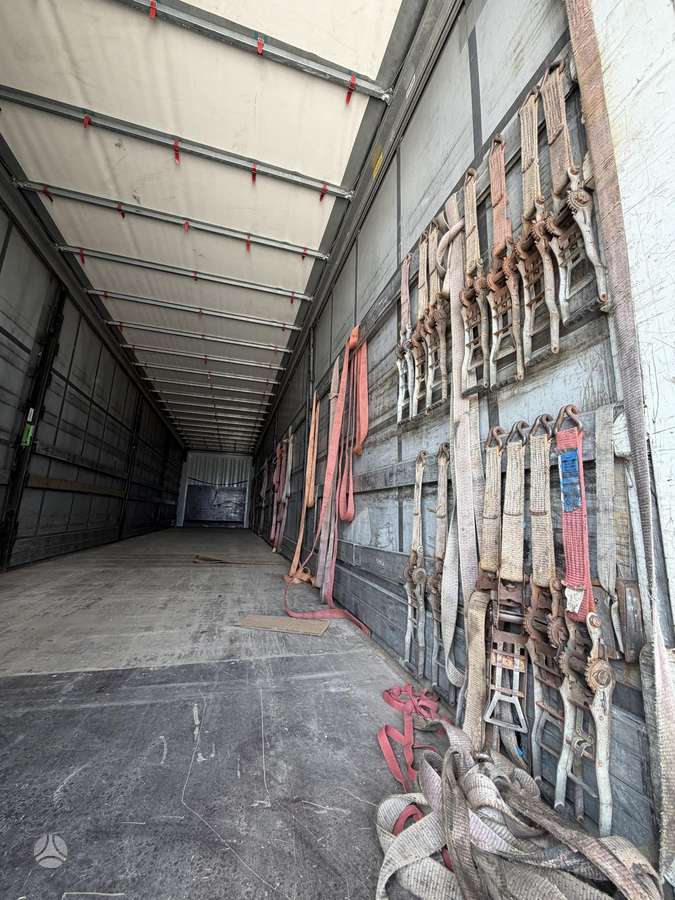 Krone, curtain / tarpaulin