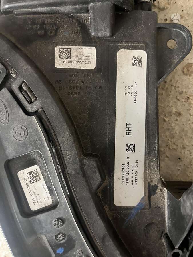 BMW X7 kėbulo dalys