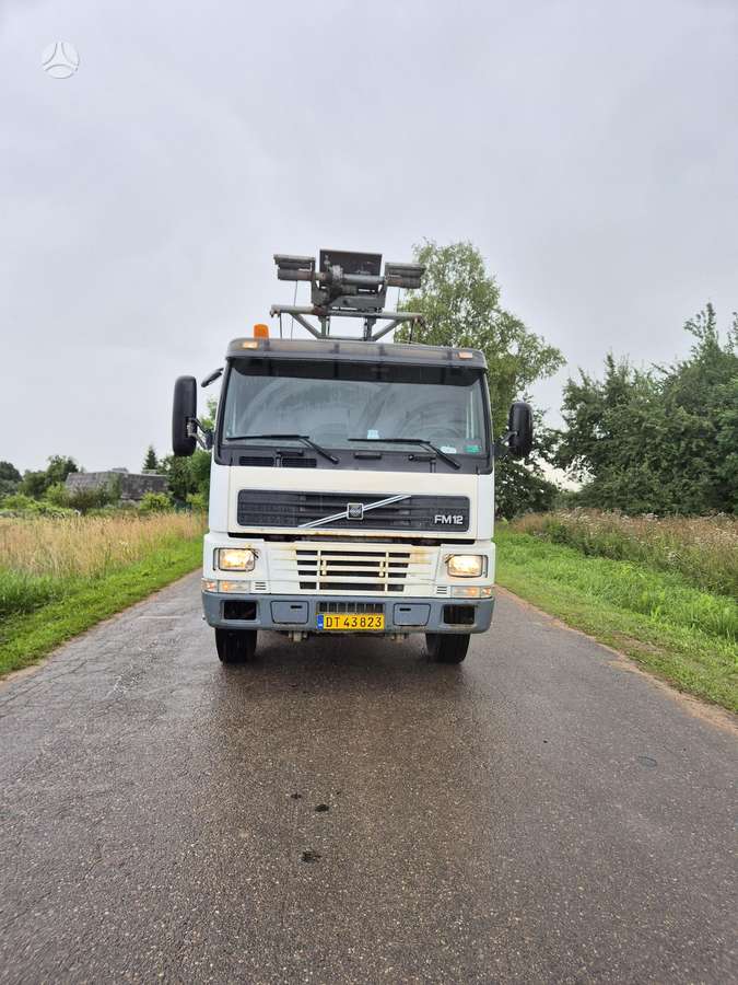 Volvo FM12, самосвалы