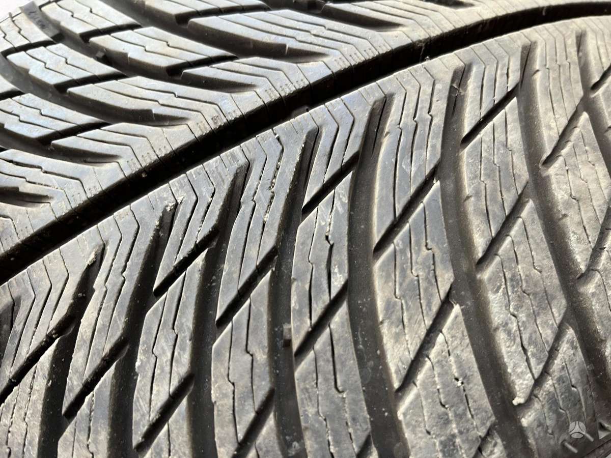 Michelin PILOT ALPINE 5 SUV, зимние 245/45 R20