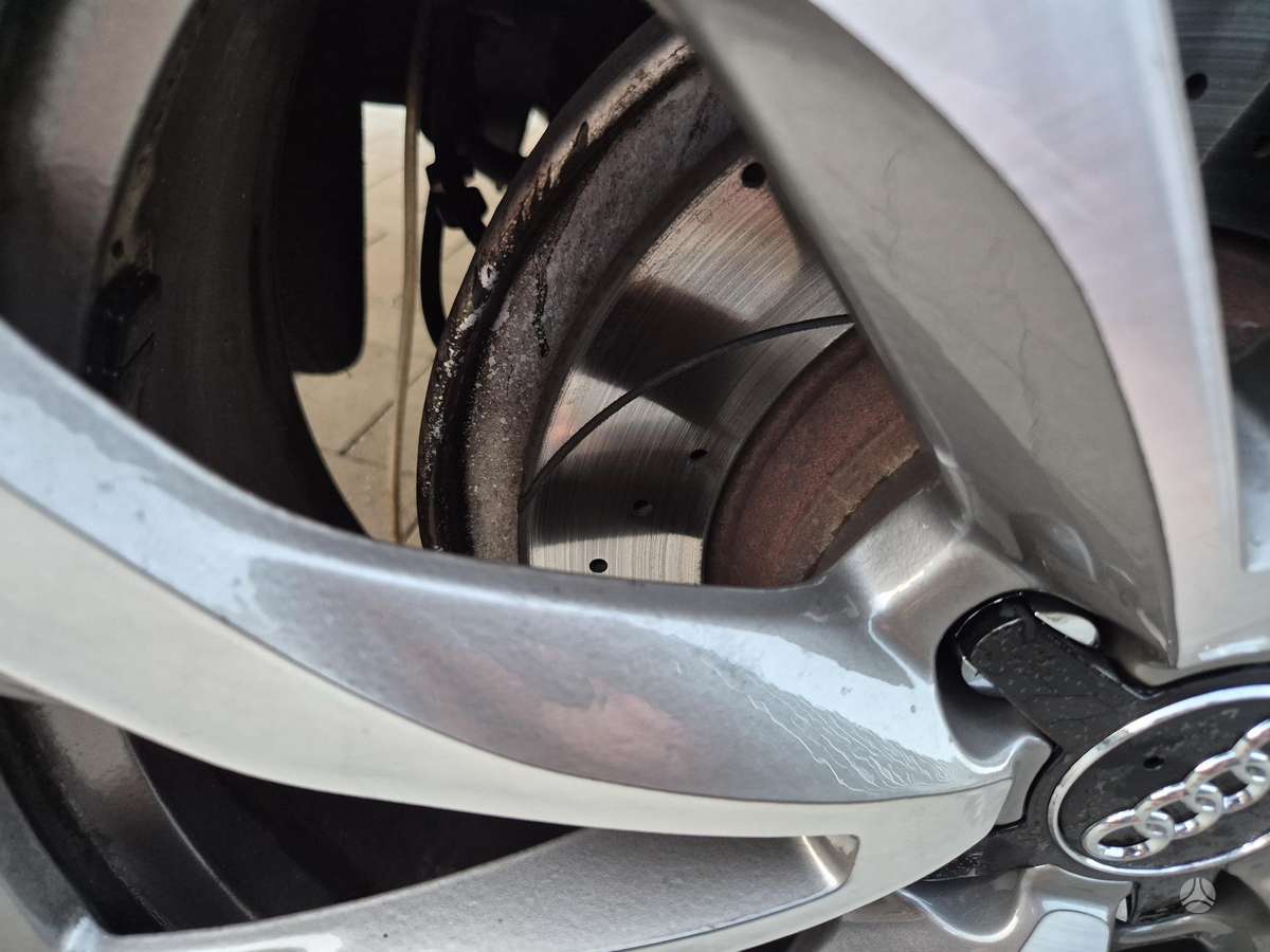 Audi A6, 2.0 l., universalas