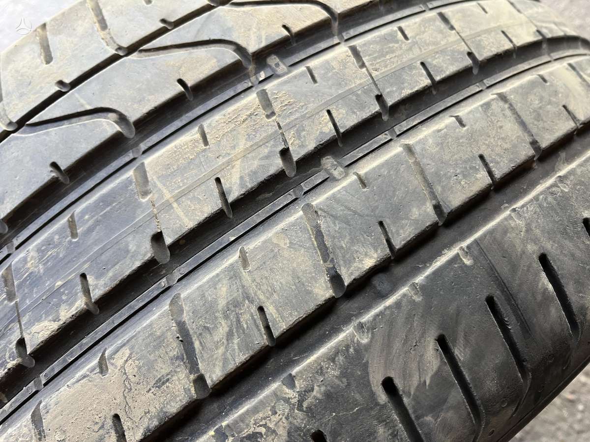 Pirelli P ZERO, summer 285/35 R22