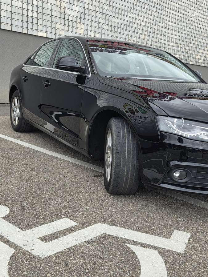 Audi A4, 1.8 l., Седан