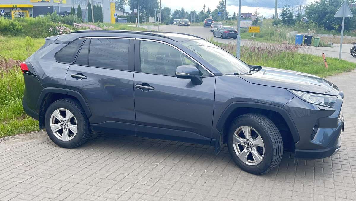 Toyota RAV4 - 3