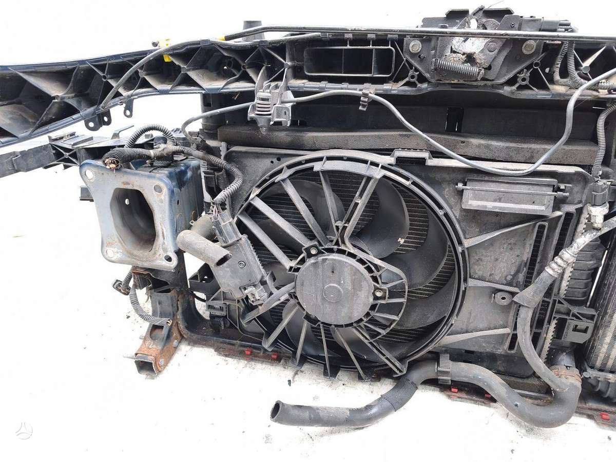 Ford Grand C-MAX hood (front, rear)