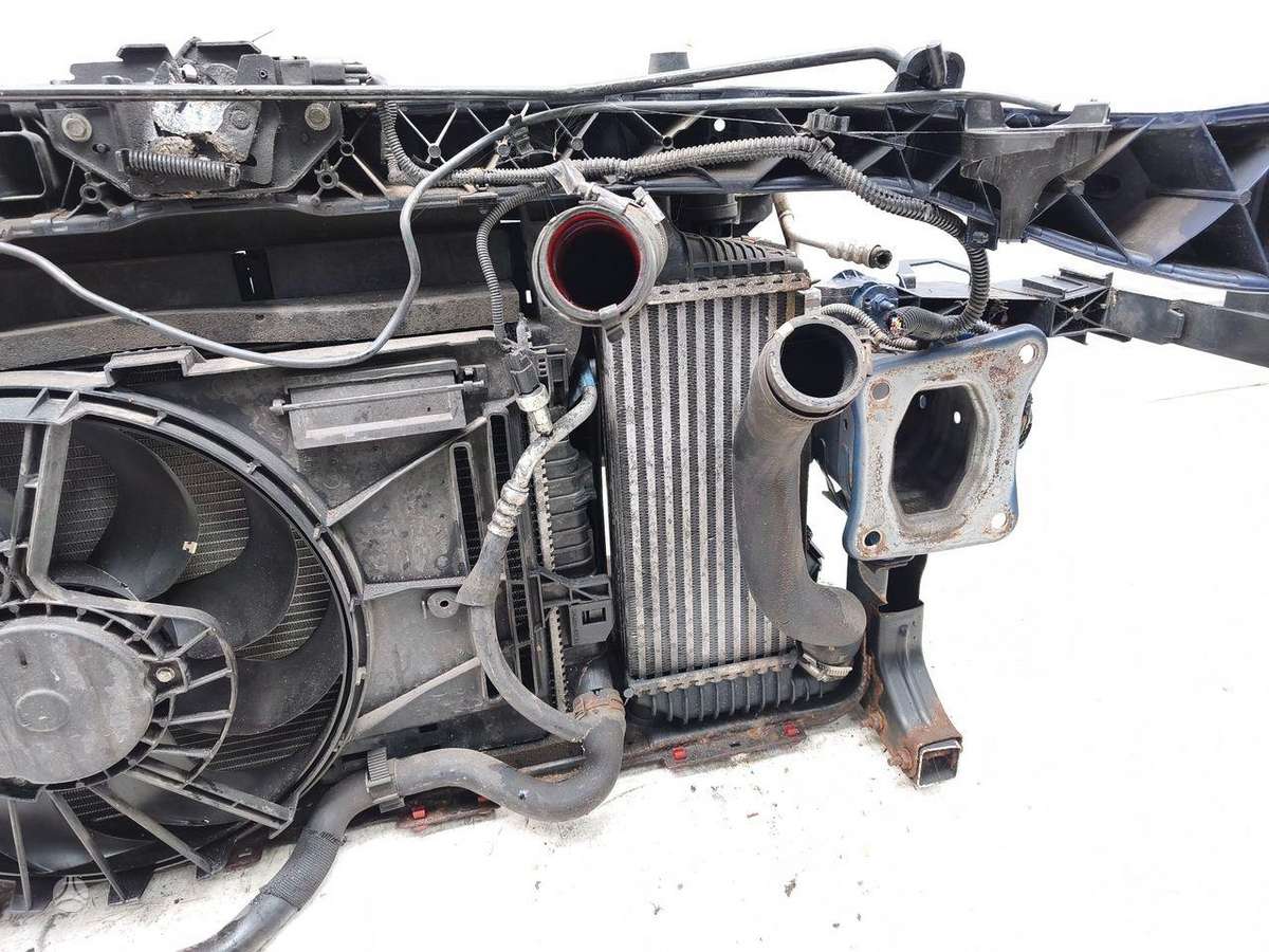 Ford Grand C-MAX radiator