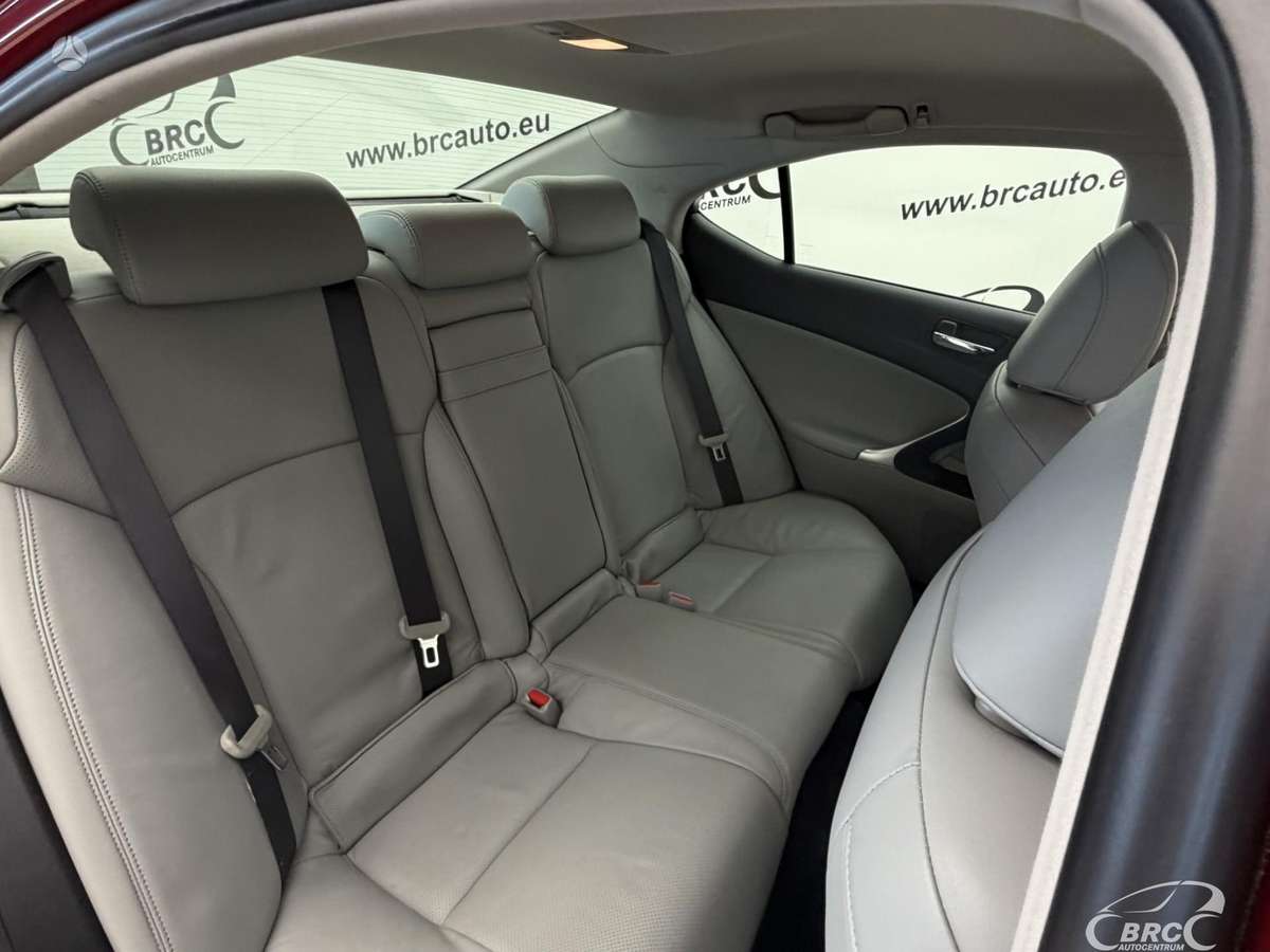 Lexus IS 250, 2.5 l., Седан