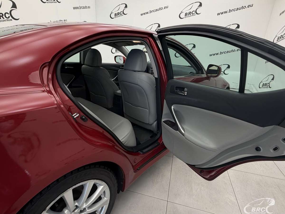 Lexus IS 250, 2.5 l., Седан