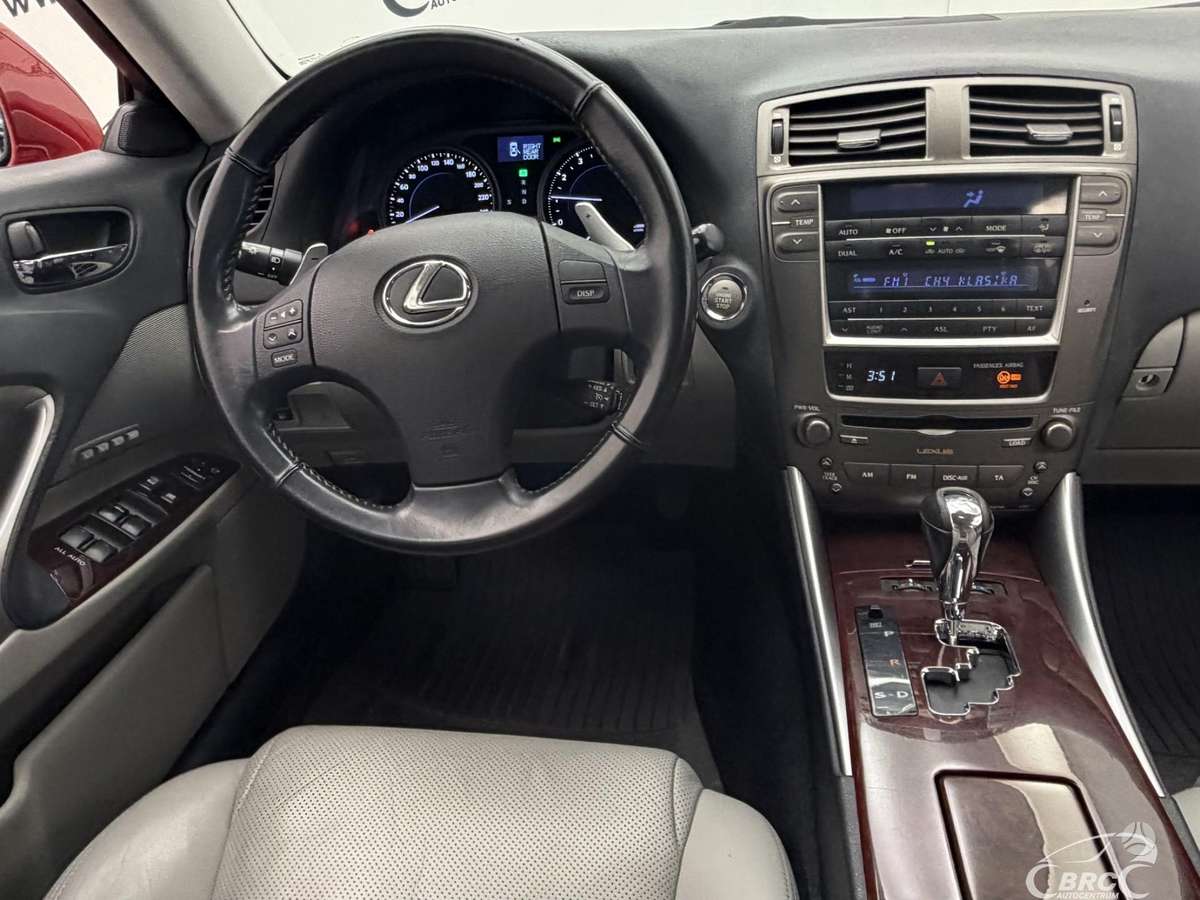 Lexus IS 250, 2.5 l., Седан