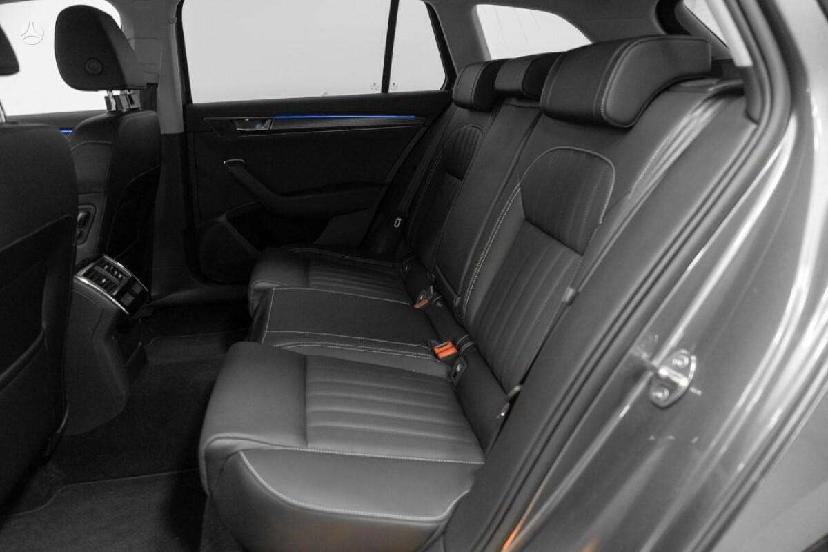 Skoda Superb, 2.0 l., Хэтчбек