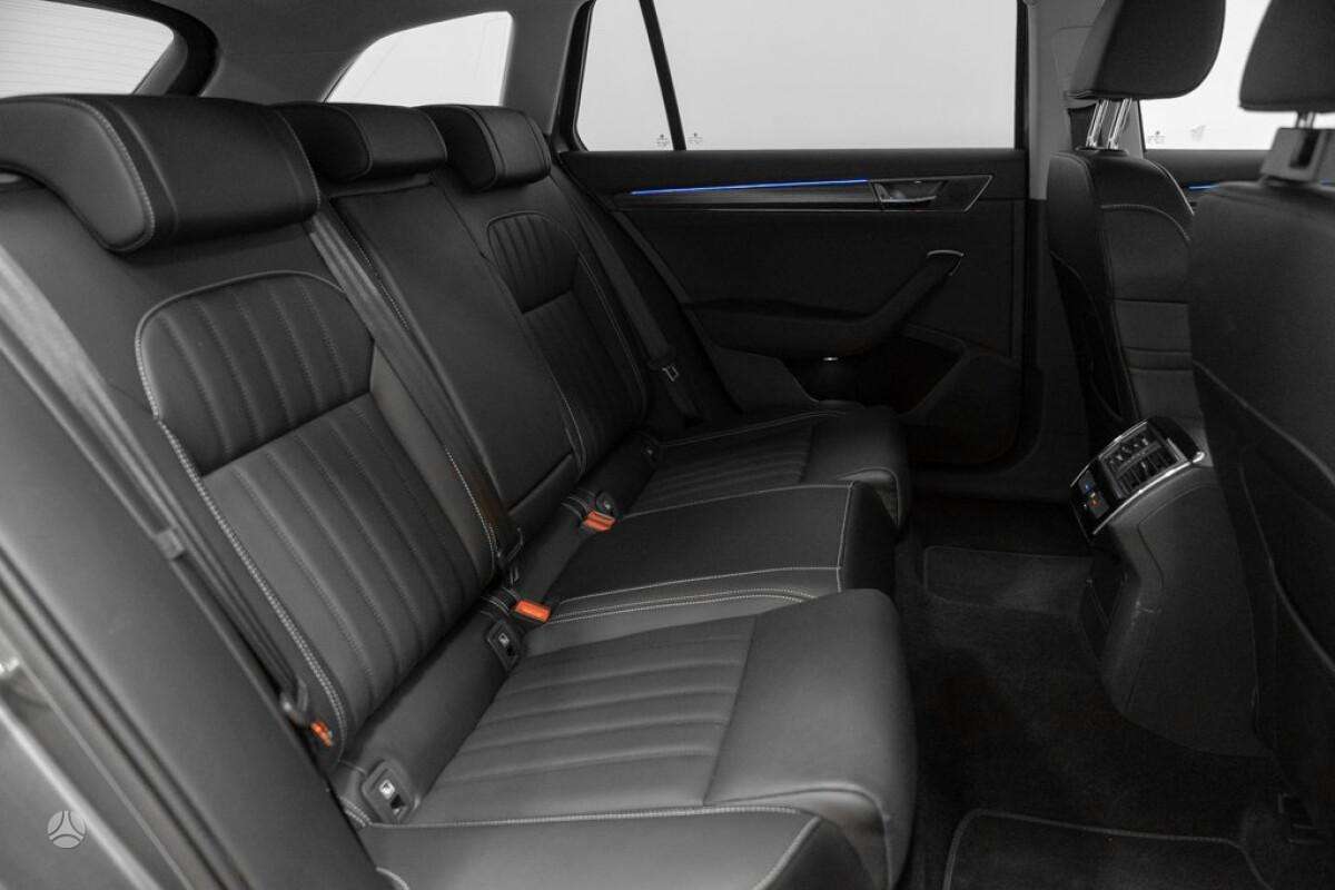 Skoda Superb, 2.0 l., Хэтчбек
