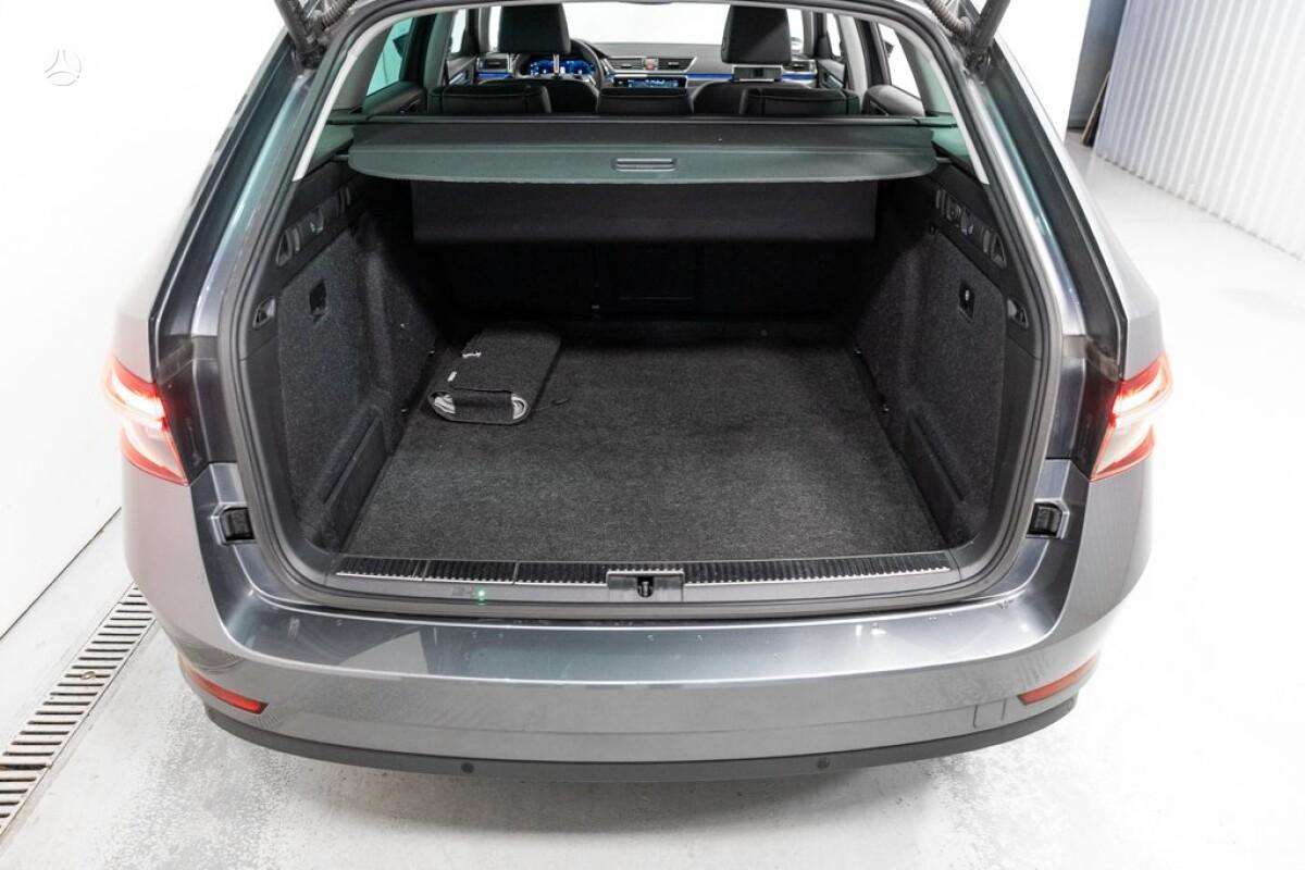 Skoda Superb, 2.0 l., Хэтчбек