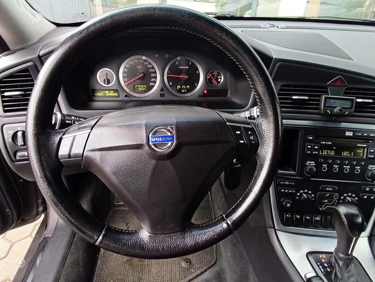 Volvo XC70, 2.4 l., Универсал