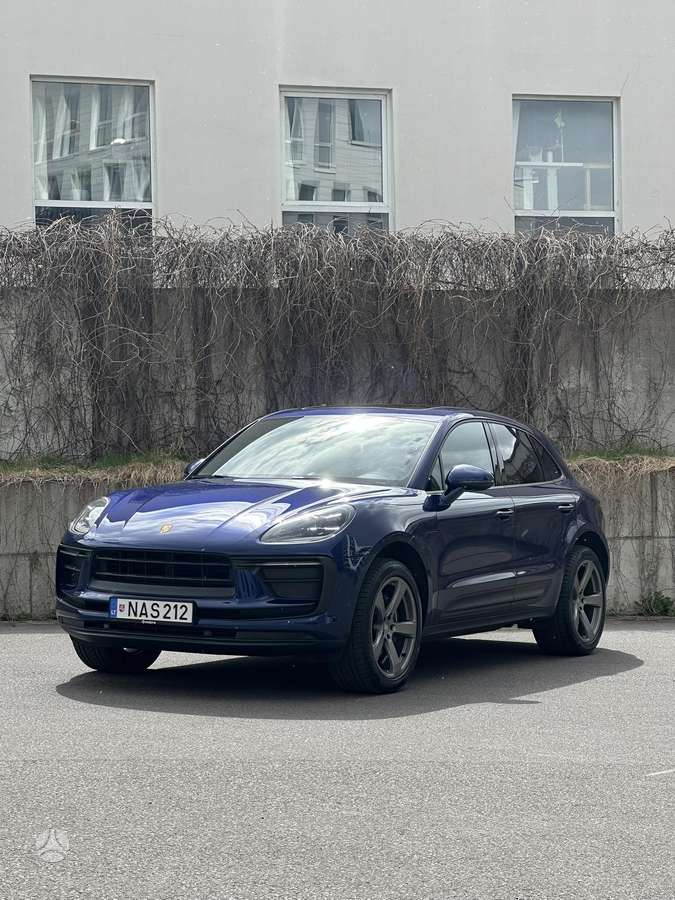 Porsche Macan - 1