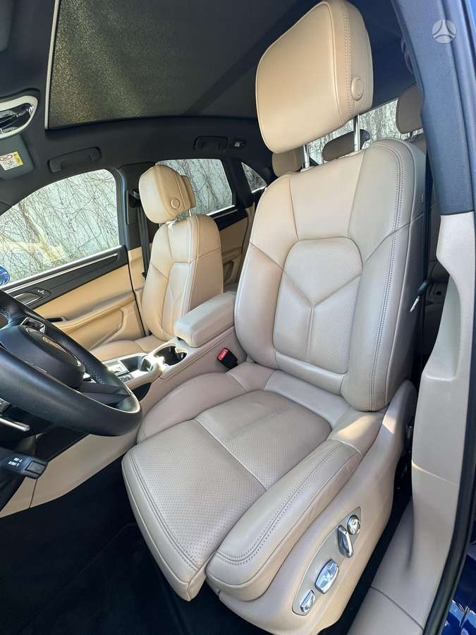 Porsche Macan - 6