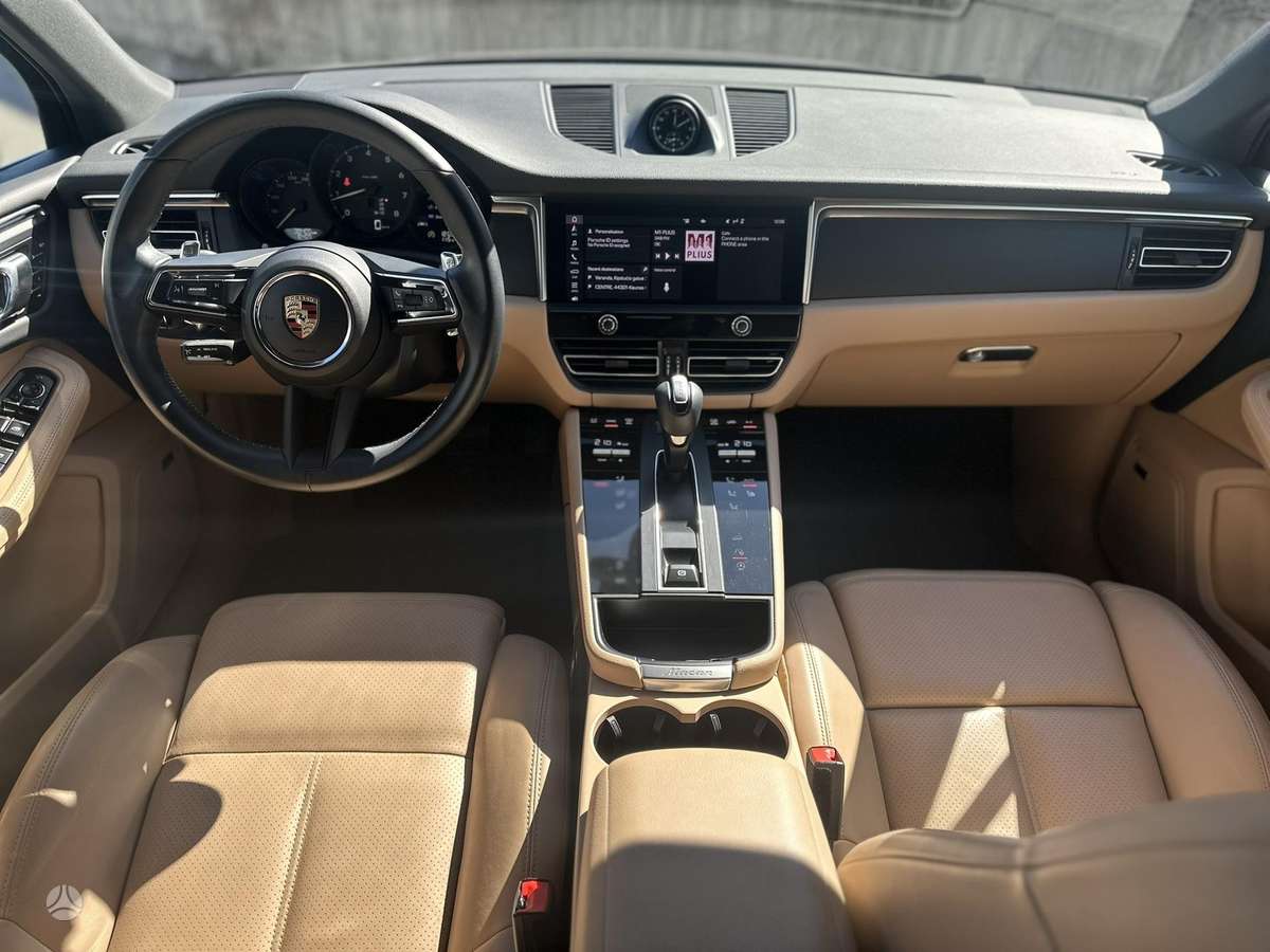 Porsche Macan - 10