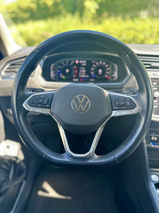 Volkswagen Tiguan - 6