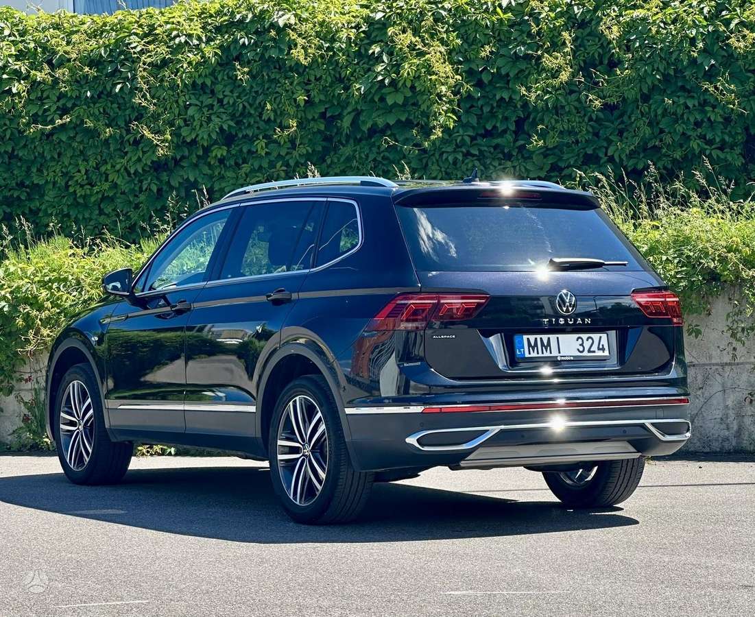 Volkswagen Tiguan - 11