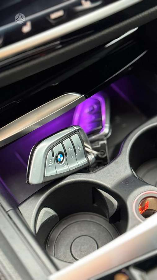 BMW 520, 2.0 l., Седан
