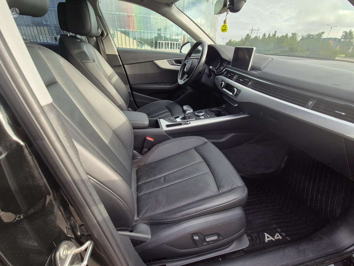 Audi A4, 2.0 l., Седан