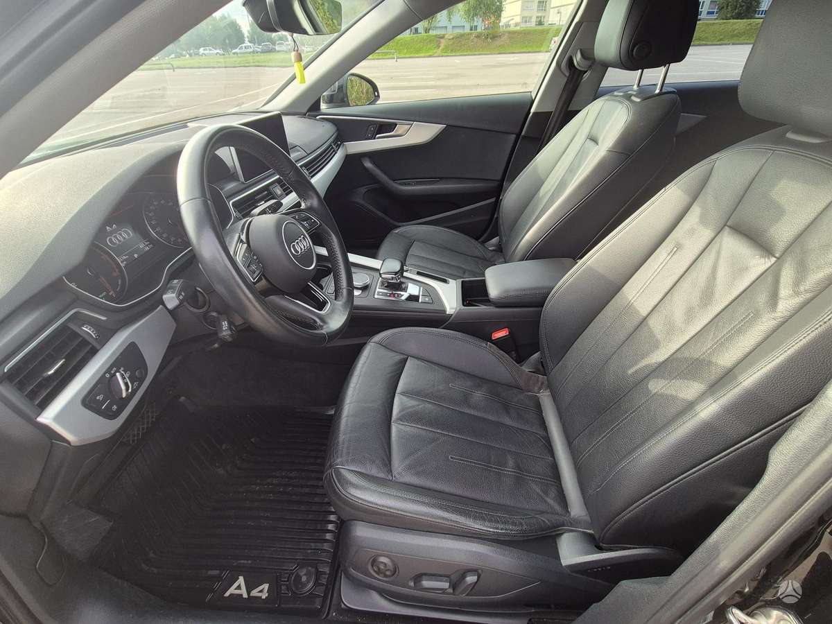 Audi A4, 2.0 l., Седан