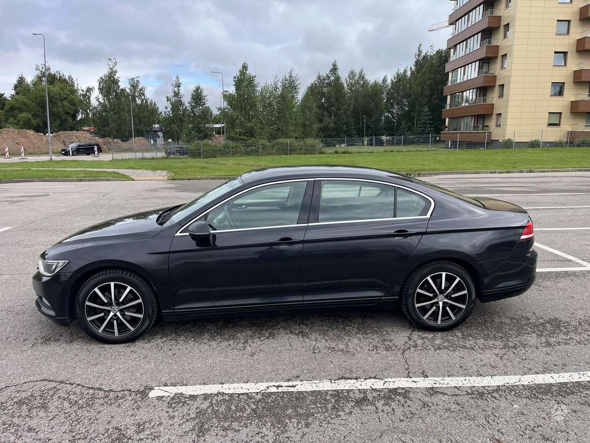 Volkswagen Passat - 2